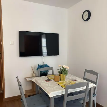 Biskupia Heart Of Old Town Apartment